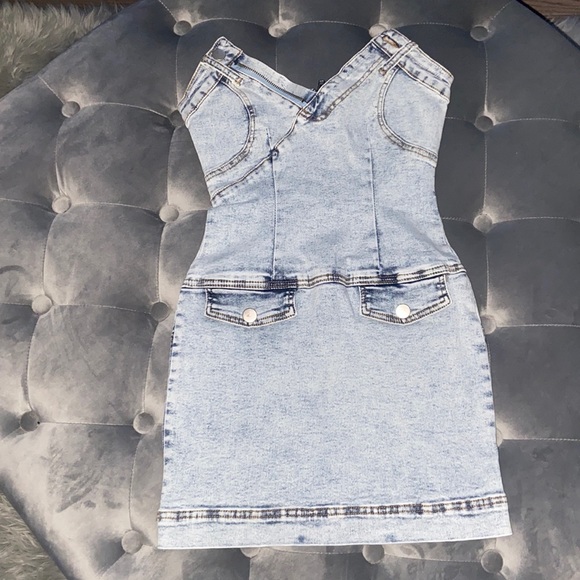 Denim dress - Picture 2 of 4